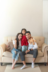 Obraz premium Young happy family