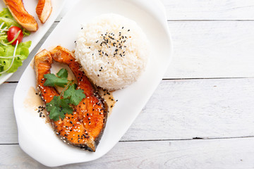 Grilled Salmon with steamed rice