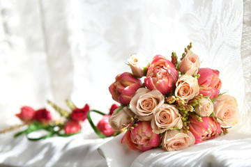 close up assorted pink color bouquet, bride's getting ready