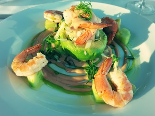 salad with shrimps