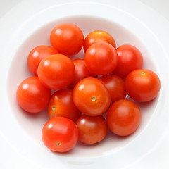 tomatoes cherry red