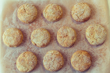 biscuit on the plate