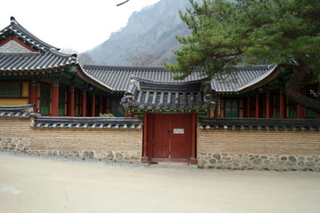 Obraz premium Baegyangsa Buddhist Temple, South Korea