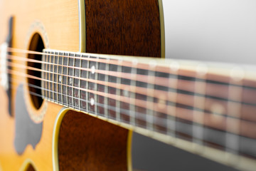 Obraz premium Acoustic guitar that is classic and beautiful