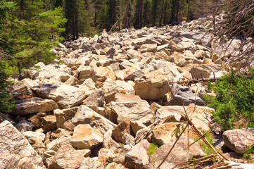 Climb to the ridge Zyuratkul along the path of large stones
