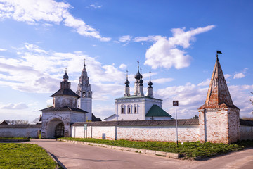 Fototapeta na wymiar White buildings of Alexander Monastery, Suzdal, Russia