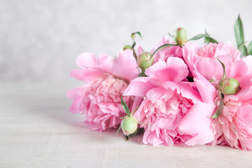 Naklejka na ściany i meble Bouquet of pink peonies