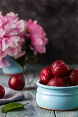 Image with plums.