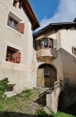 Fototapeta na wymiar Engadiner Haus, Detail, Guarda, Graubünden, Schweiz