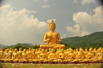 statue of buddha in thailand