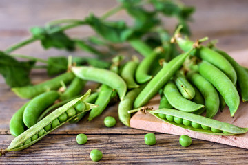 Fresh green peas