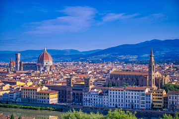Fototapeta premium Florencja, Włochy wzdłuż rzeki Arno.