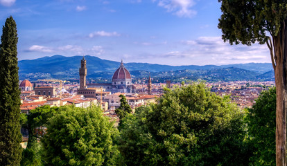 Obraz premium Florence, Italy along the Arno River.