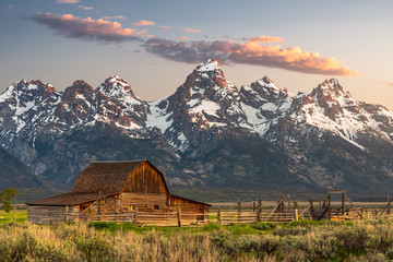 beautiful barn in the mountains © Mitch