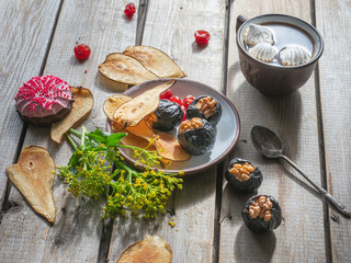 Morning coffee with Marshall, chips made from sudroekty and nuts