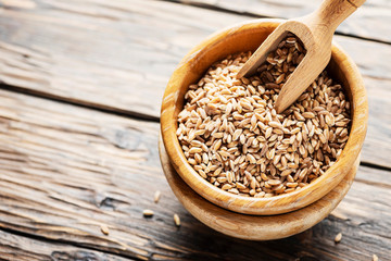 Uncooked pearl barley
