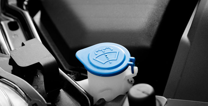 car windshield wiper cleaning spray water reservoir  blue bottle cap