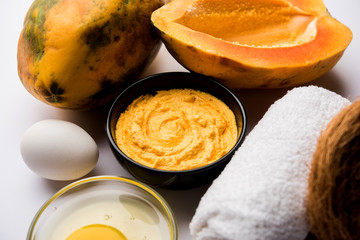 Papaya Face mask for acne treatment, selective focus