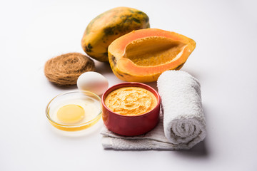 Papaya Face mask for acne treatment, selective focus