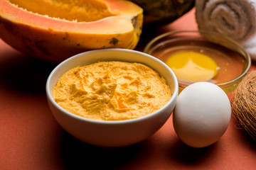 Papaya Face mask for acne treatment, selective focus