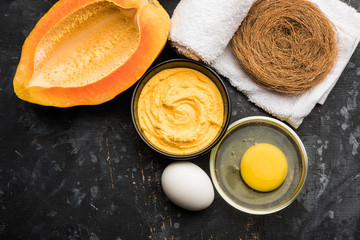 Papaya Face mask for acne treatment, selective focus