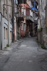 Eastern European Back Alley, Tbilisi, Georgia - obrazy, fototapety, plakaty