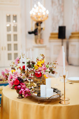 golden decor in Fairmont Hotel Kiev