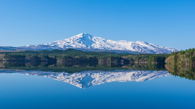 鳥海山」の写真素材 | 4,243件の無料イラスト画像 | Adobe Stock