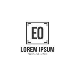 Obraz premium Initial EO logo template with modern frame. Minimalist EO letter logo vector illustration