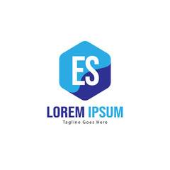 Obraz premium Initial ES logo template with modern frame. Minimalist ES letter logo vector illustration