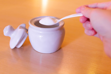 砂糖とオシャレな入れ物