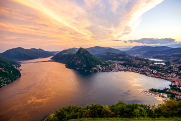 Ausblick über Lugano und den Luganer See, Tessin, Schweiz 