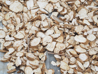 Dry taro for feeding animals