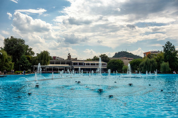 Fototapeta na wymiar Singing fountain in the central park of Plovdiv, Bulgaria.