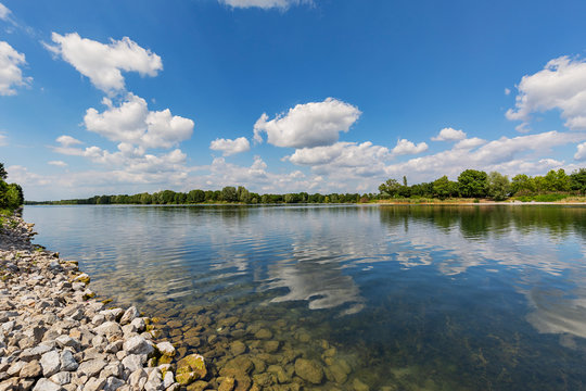 Krefeld - View to the Lake Elfrath which today consists of a 2.3 km long regatta course / Germany
