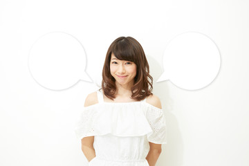 女性　白バック