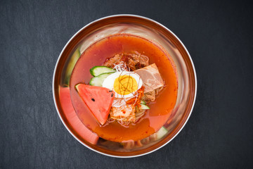 冷麺　Seoul and Pyongyang cold noodles