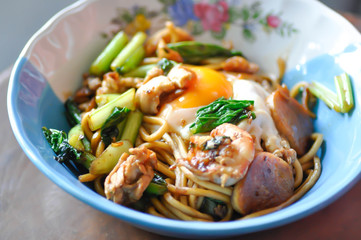 Chinese noodle or noodles with egg