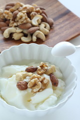 Mixed nut and honey yogurt