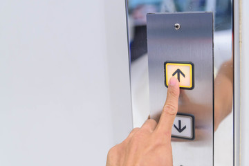 The man push lift button up © rukawajung