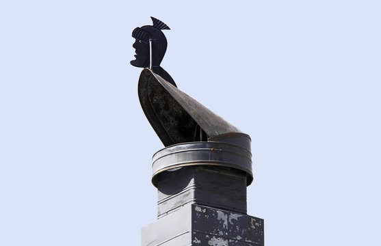 chapeau de chemin&eacute;e