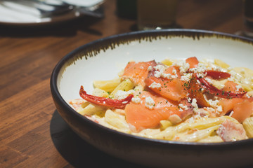 smoked salmon spaghetti