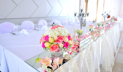 elegant table setting for bride and groom wedding theme