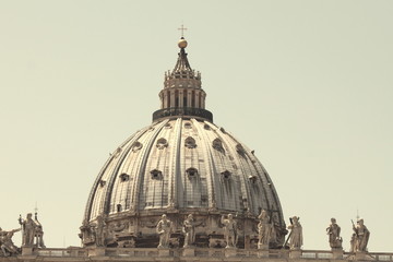 Fototapeta na wymiar Dome of the Cathedral of St. Peter in the Vatican, Europe.