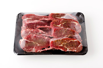 ラムチョップ（生肉）パック詰め