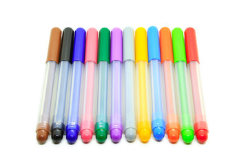 Naklejka premium Multicolored markers isolated on a white