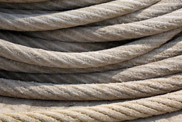 Tauwerk der Fischer im Hafen