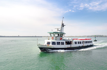 Fototapeta na wymiar the ship in Venetian lagune.