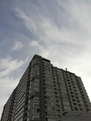 Fototapeta premium building with blue sky in background