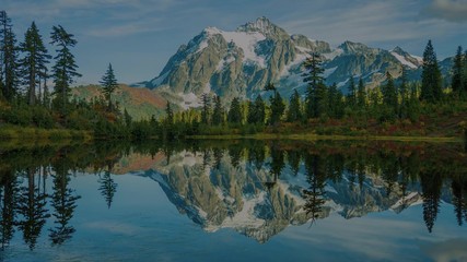 Fototapeta premium Mounain, lake and forest